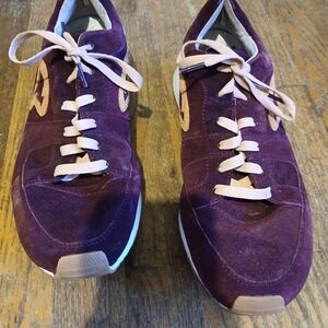 kangaROOS Women's Plum Suede Athletic Shoes